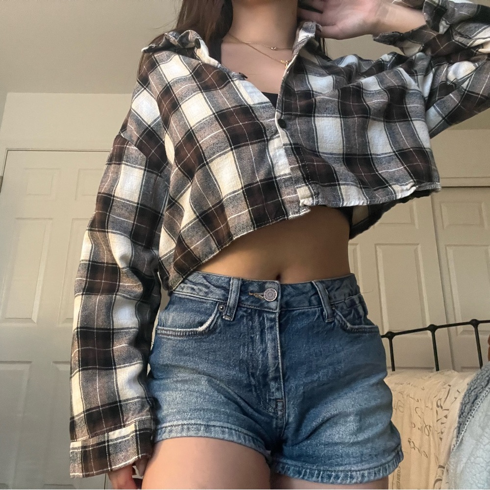 Cropped Collared Button-Up Flannel - Picture 2 of 3